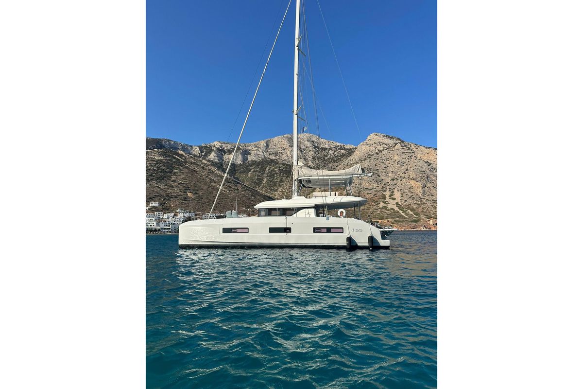2023 Lagoon 55