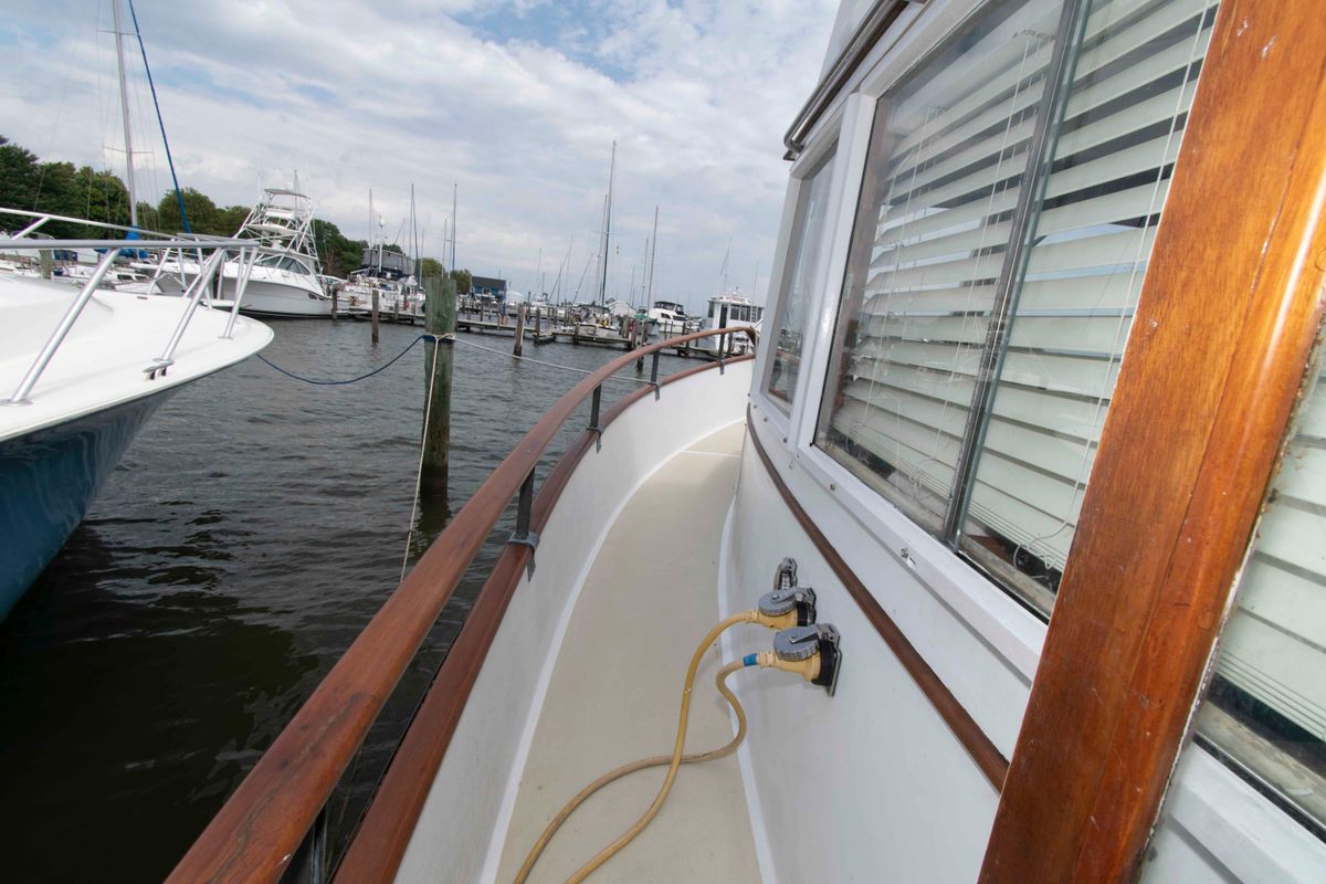 1974 Grand Banks 42 Classic