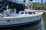 2007 Hunter 44 Deck Salon