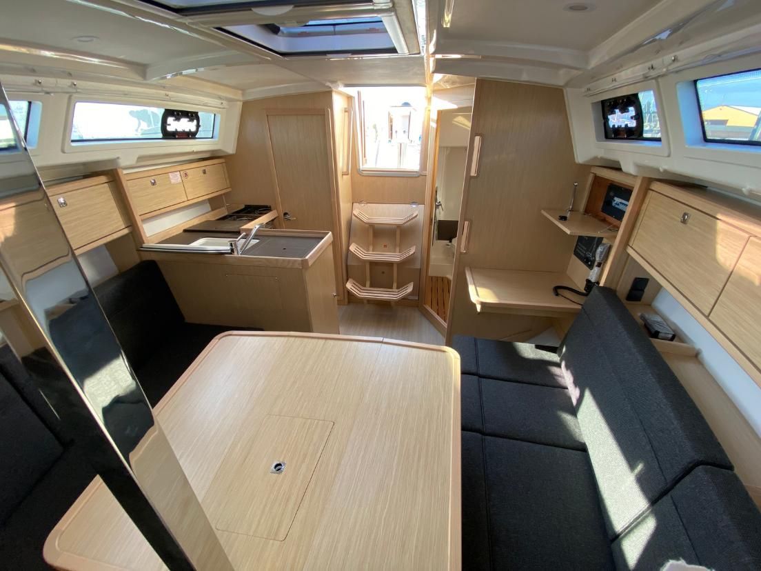 2025 Bavaria 34 Cruiser