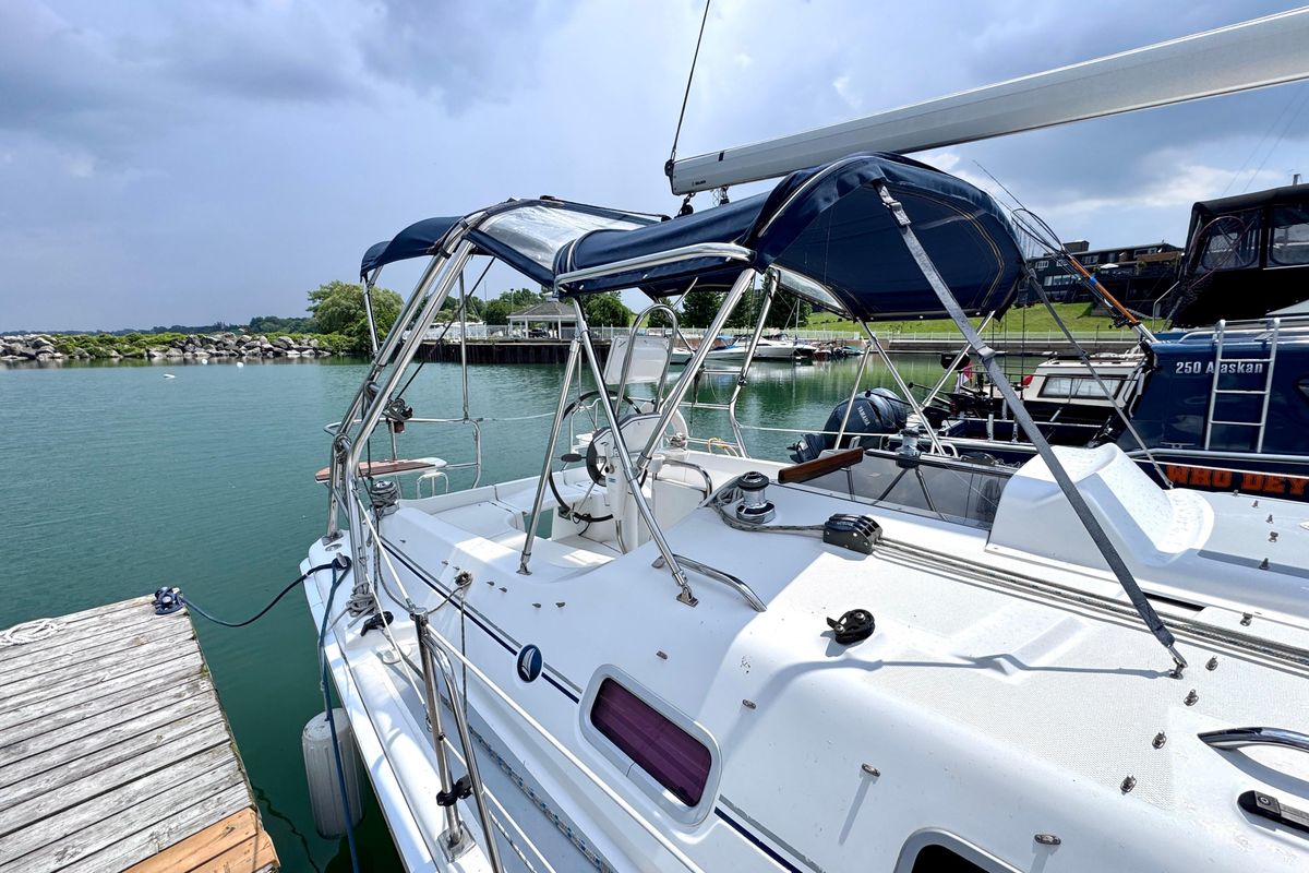 2006 Hunter 33