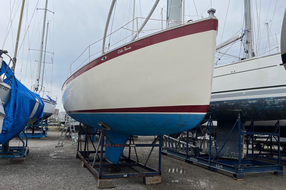 1980 Hinterhoeller Nonsuch 30 Classic
