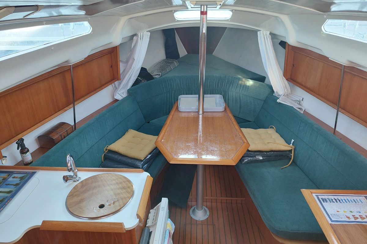1996 Jeanneau Sun Odyssey 28.1