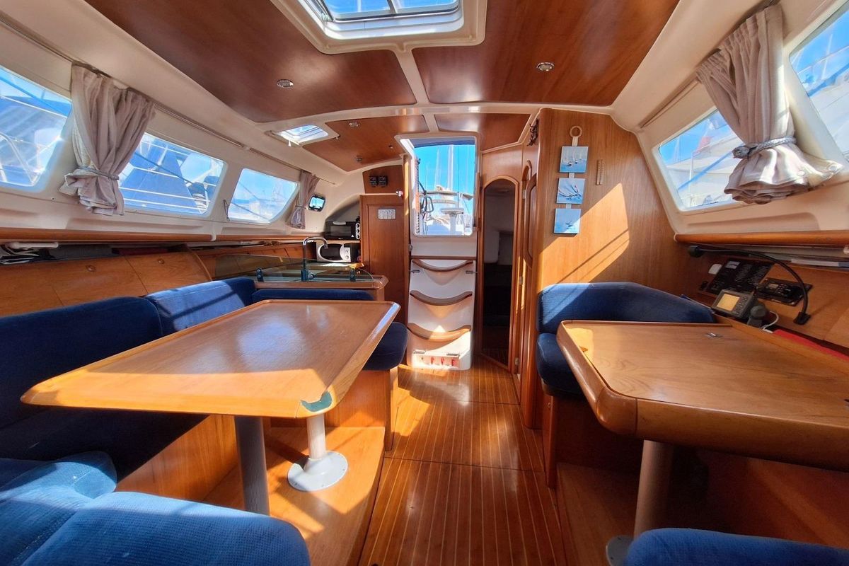 2000 Jeanneau Sun Odyssey 40 DS for sale in Le Grau-du-Roi, Gard, France 40 ft
